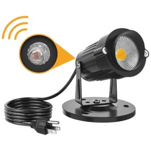 Automatic LED Light with Dusk to Dawn Sensor and 1000LM Brightness for Outdoor Decor