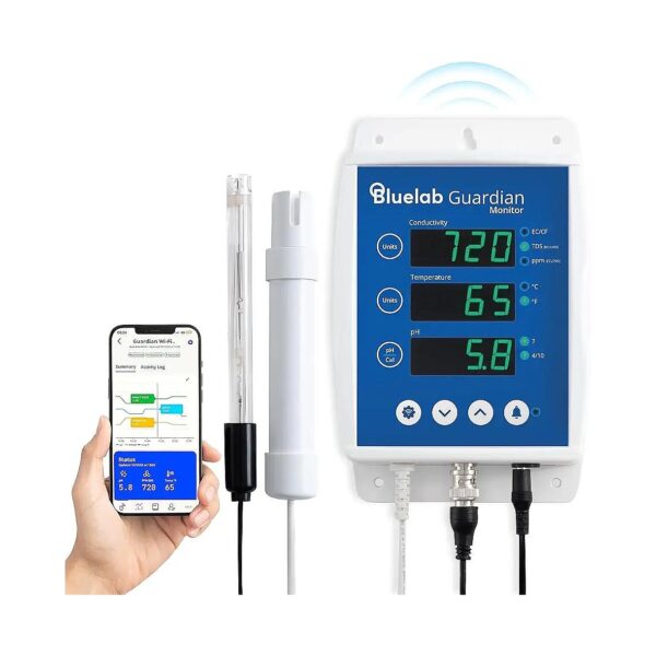 Digital Water Quality Monitor with Real-Time pH, Temperature, Conductivity Measurement