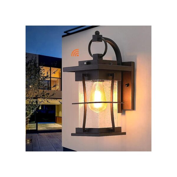 Dusk-to-Dawn Outdoor Wall Light with Sensor Technology and Anti-Rust Finish