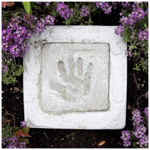 Garden Handprint Mosaic Stepping Stone Kit with Cute Critter Border Design