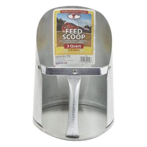 Heavy Duty Metal Feed Scoop with Enclosed Handle for Large Feed Jobs