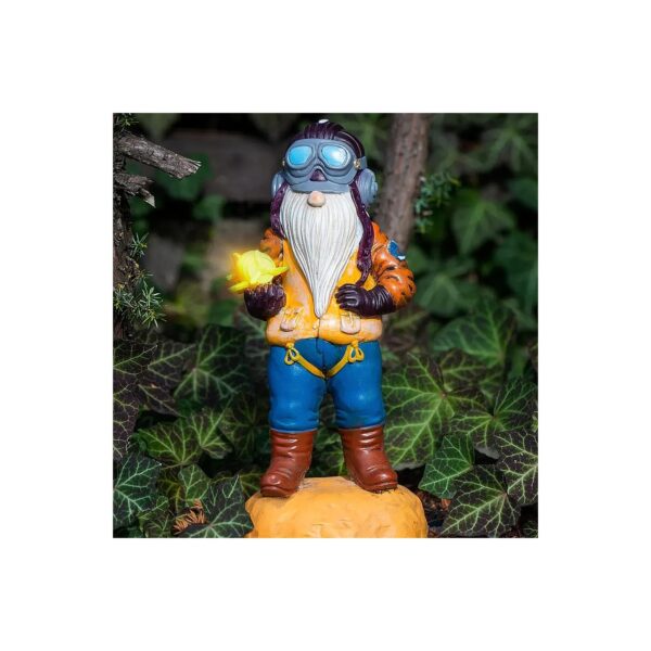 High Quality Aviation Themed Gnome with Solar Light and Airplane Statues