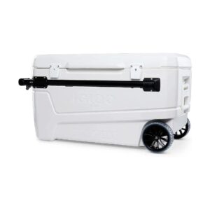 Wheeled Cooler with Horizontal Telescoping Handle and 104 Liter Capacity